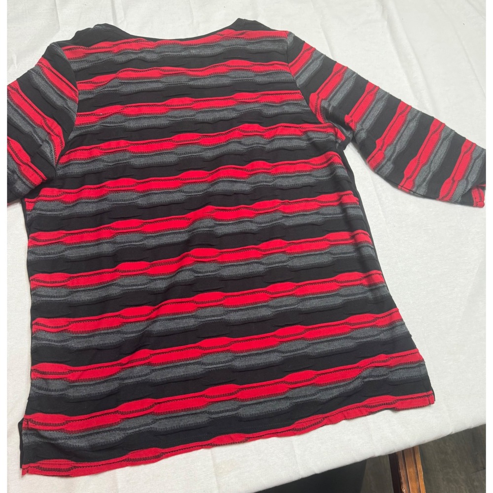 Allison Daley Plus Red Black Textured Stripe 3/4 Sleeve Top 1X Slimming Panels - Picture 5 of 6